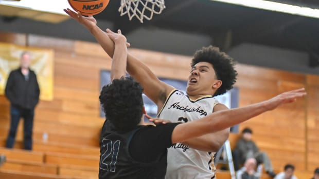 Archbishop Mitty vs Montgomery Torrey Pines Holiday Classic December 28, 2023 Photo-Justin Fine14